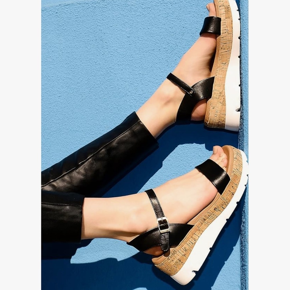 Steve Madden Black Platform Sandals with Cork Sole - Picture 4 of 4